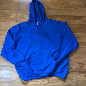 Men's Gildan Hoodie - NWOT